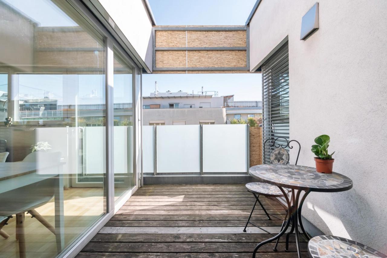 Helles, Neues Dg Apartment Mit Blick Zum Donauturm Wien Eksteriør bilde