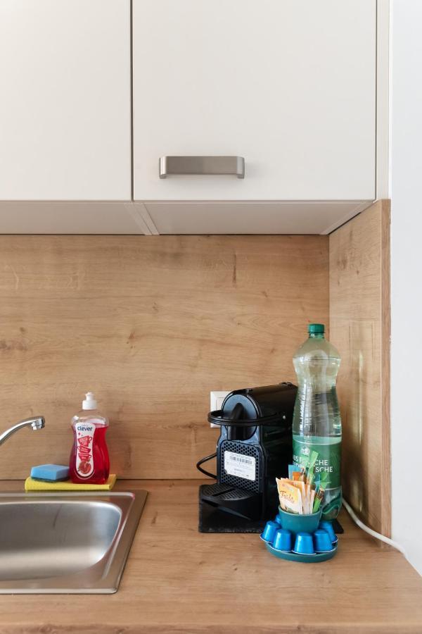 Helles, Neues Dg Apartment Mit Blick Zum Donauturm Wien Eksteriør bilde