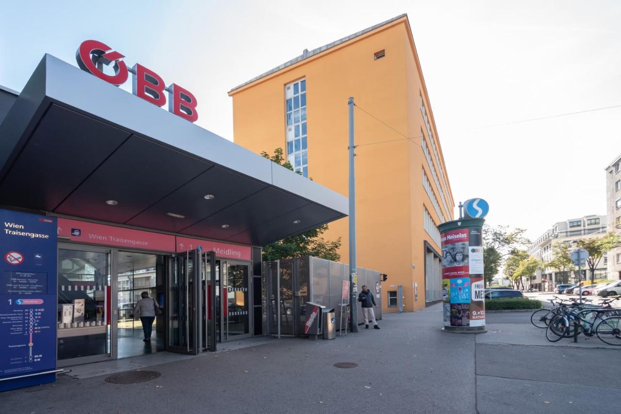 Helles, Neues Dg Apartment Mit Blick Zum Donauturm Wien Eksteriør bilde